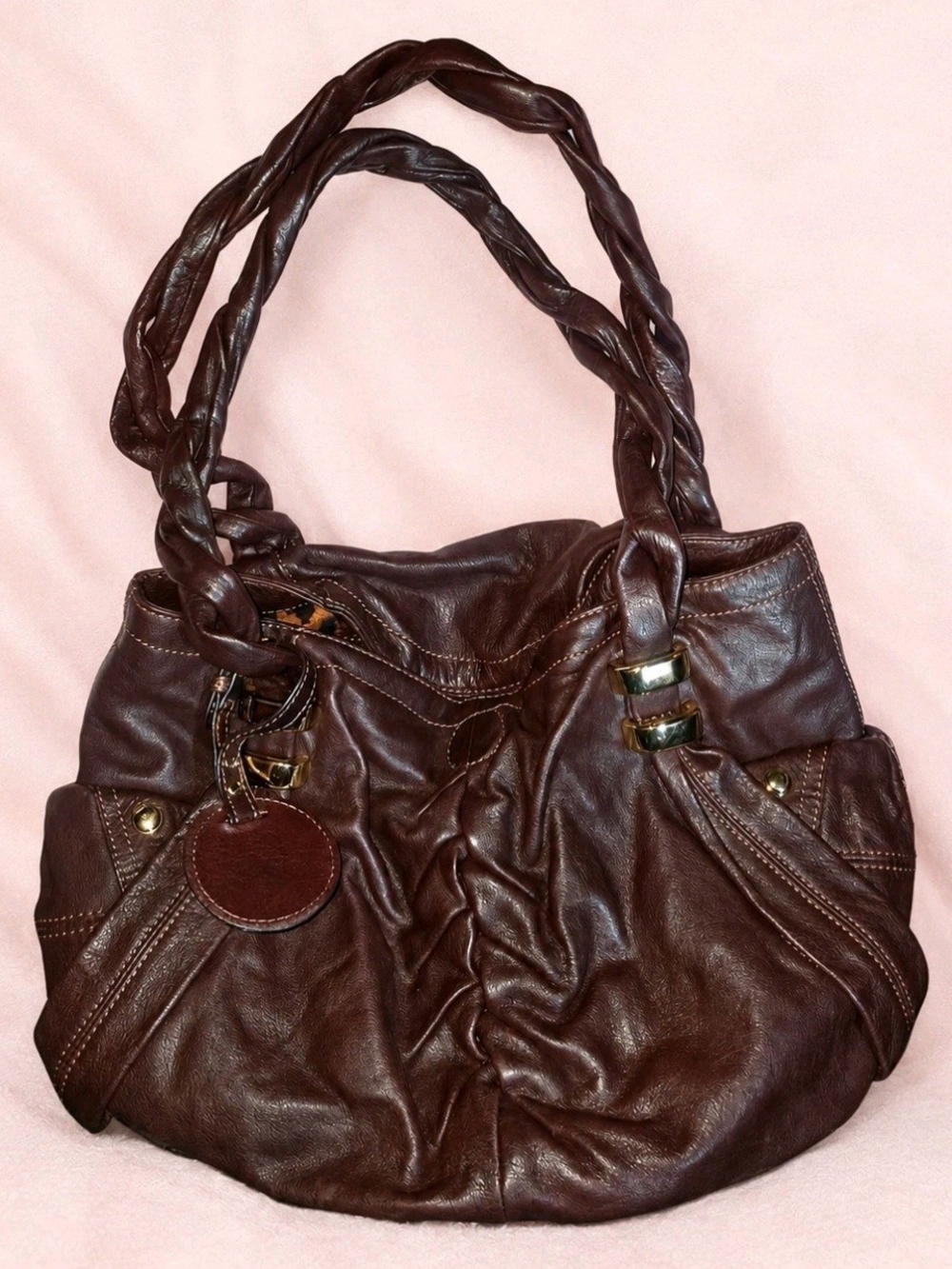 B. Makowsky genuine leather shoulder bag